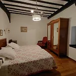 Casona De Linares 호텔 *