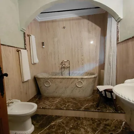 Casona De Linares