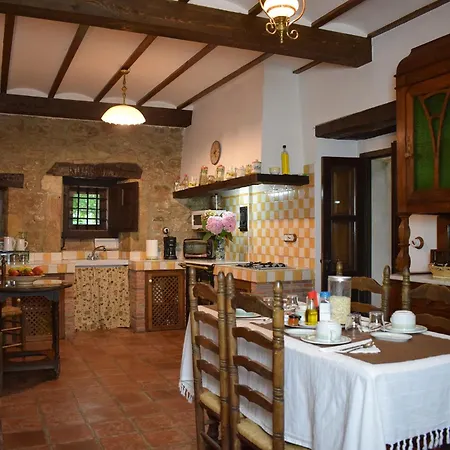 Casona De Linares Selaya