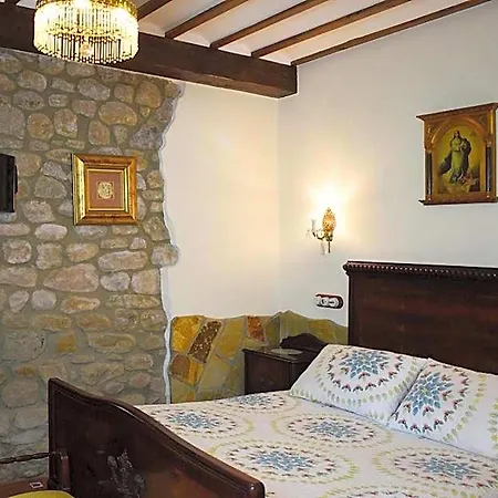 Casona De Linares * Selaya