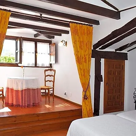 Casona De Linares מלון Selaya