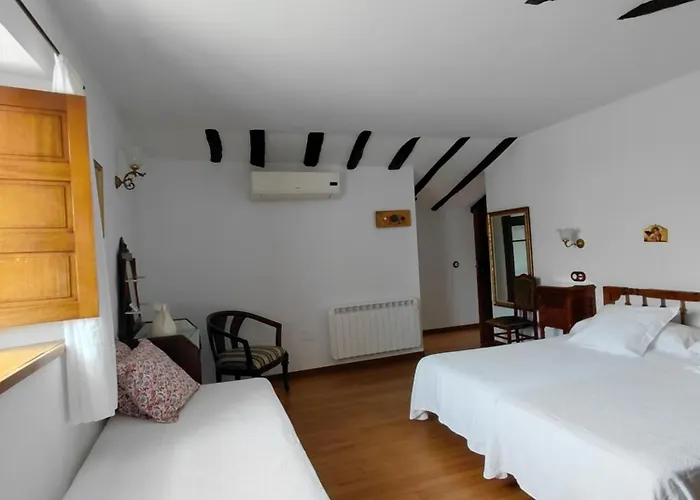 Casona De Linares Hotel *