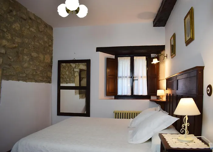 Casona De Linares מלון Selaya