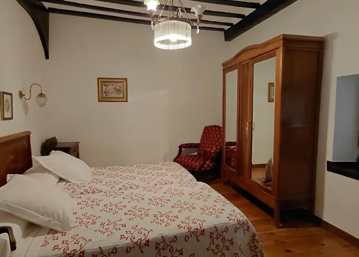 Casona De Linares Hotel *