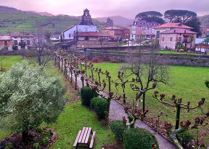 מלון Casona De Linares