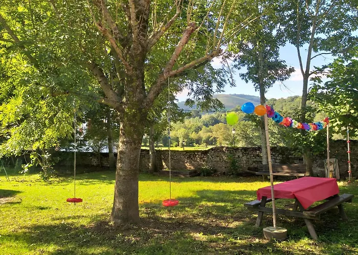 Casona De Linares Selaya